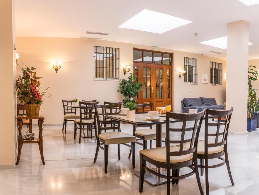 Coria del Río Hotel Gran Avenida מראה חיצוני תמונה