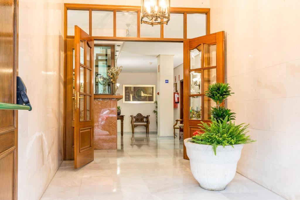 Coria del Río Hotel Gran Avenida מראה חיצוני תמונה